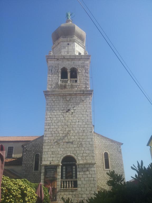 Apartment Ribica Krk Island Екстер'єр фото