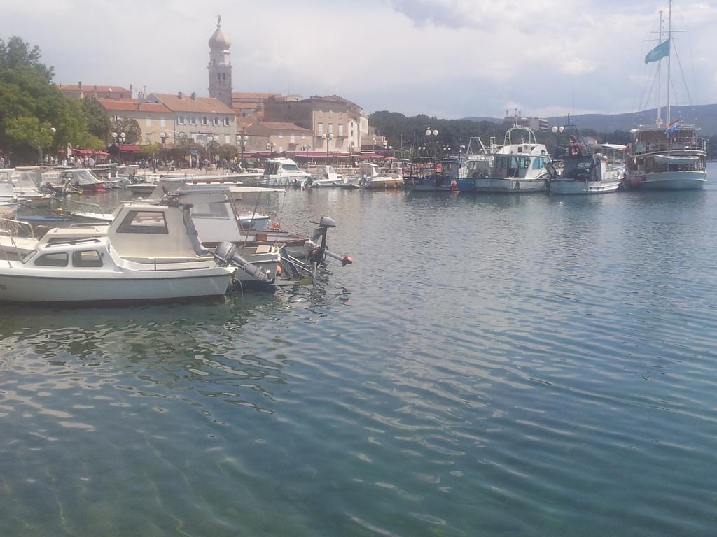 Apartment Ribica Krk Island Екстер'єр фото